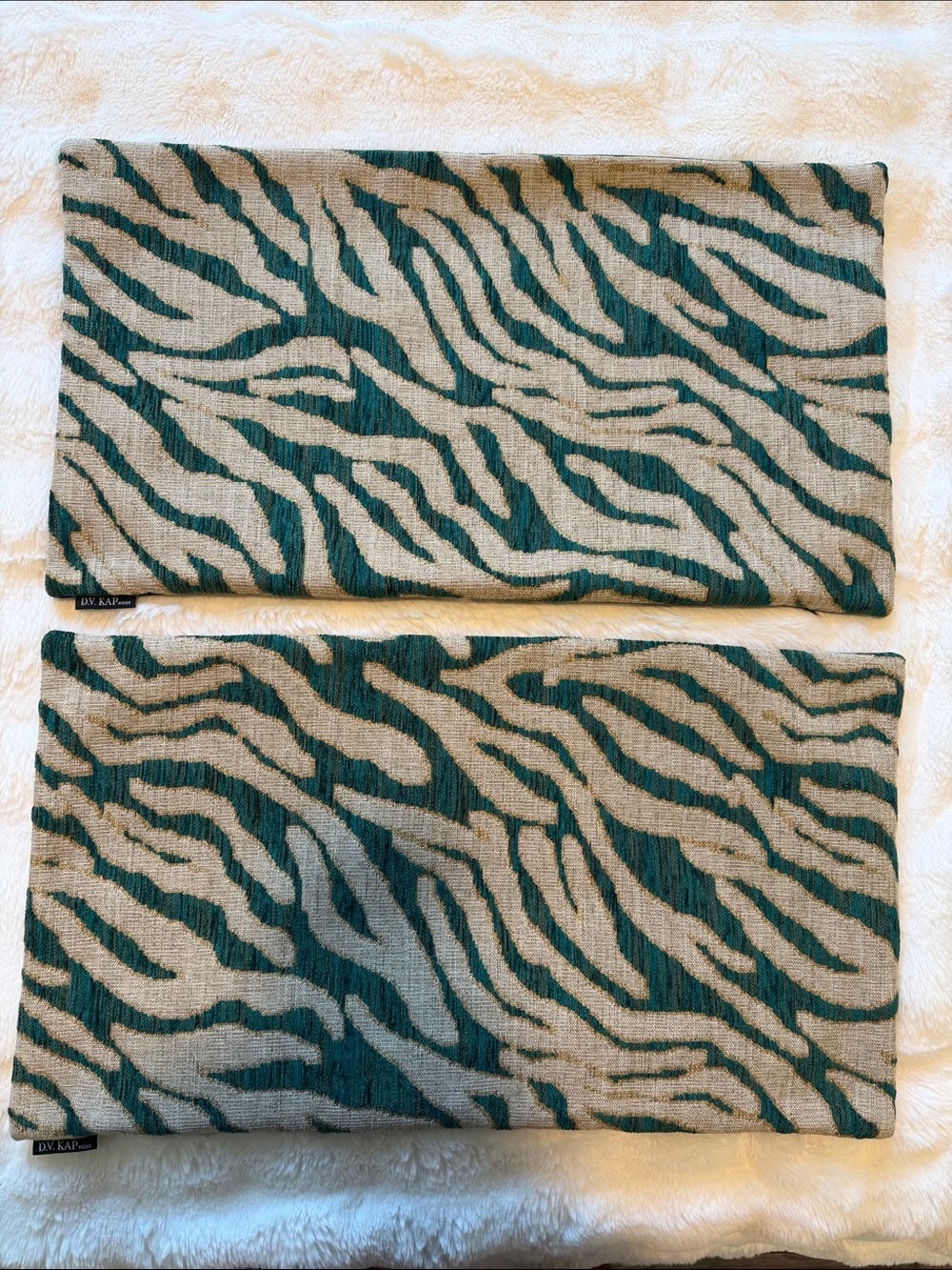 NWOT D.V. Kap Home Custom 13x23 Lumbar Pillow Covers Kenya Emerald Woven Fabric